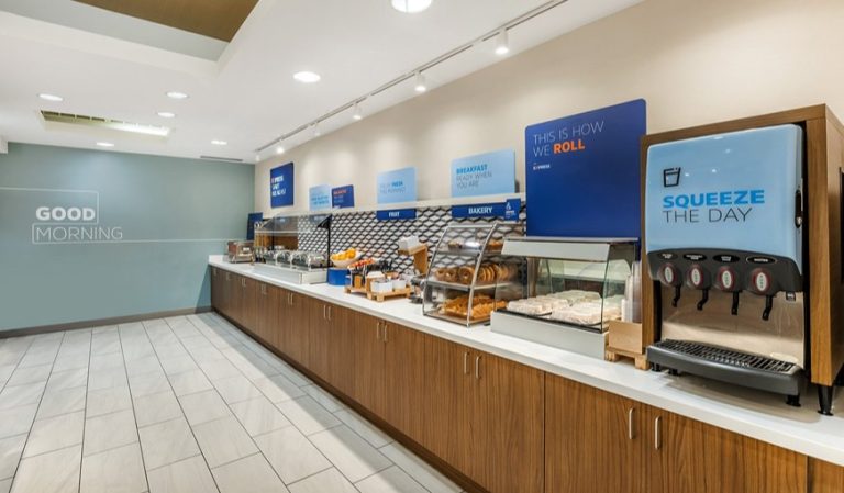 Holiday Inn Express Crestwood