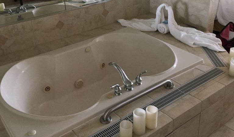 Holiday Inn Express & Suites Absecon-atlantic City Area By IHG