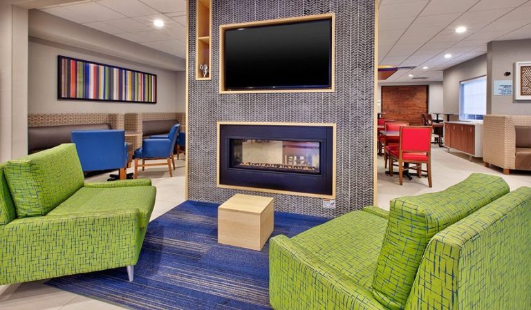 Holiday Inn Express & Suites Absecon-atlantic City Area By IHG