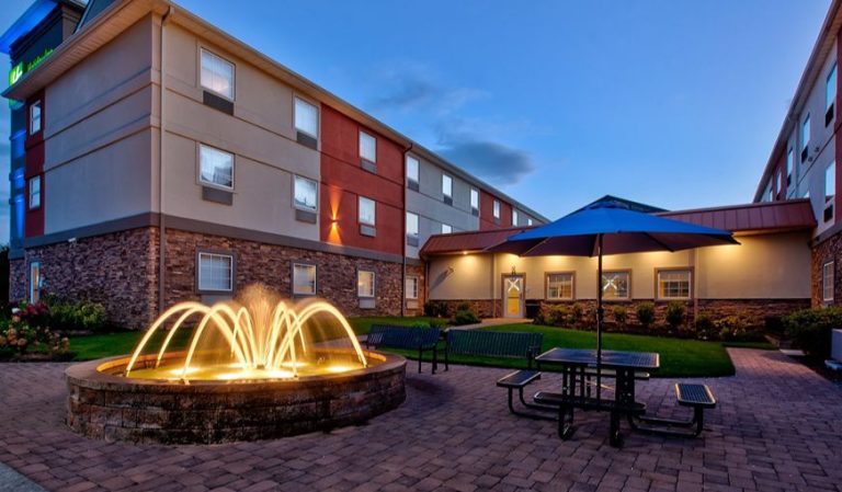 Holiday Inn Express & Suites Absecon-atlantic City Area By IHG