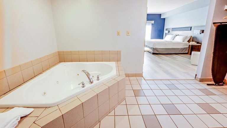 Holiday Inn Express & Suites Columbus OSU-Medical Center, an IHG Hotel