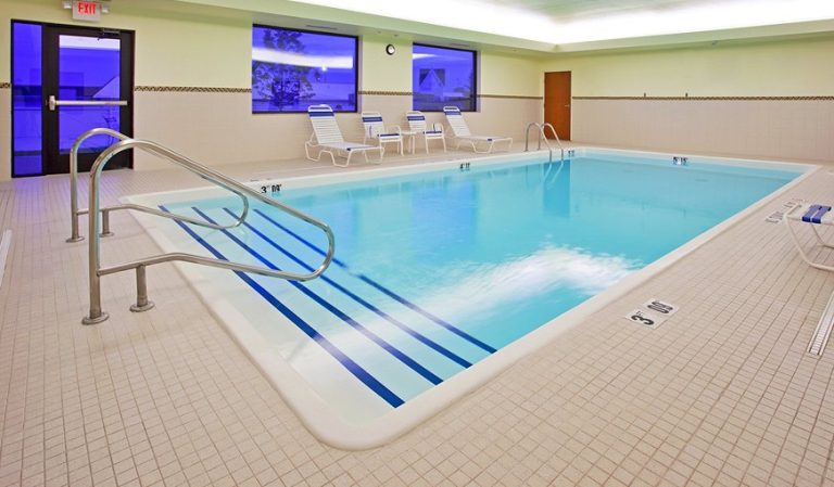 Holiday Inn Express & Suites Howell, an IHG Hotel