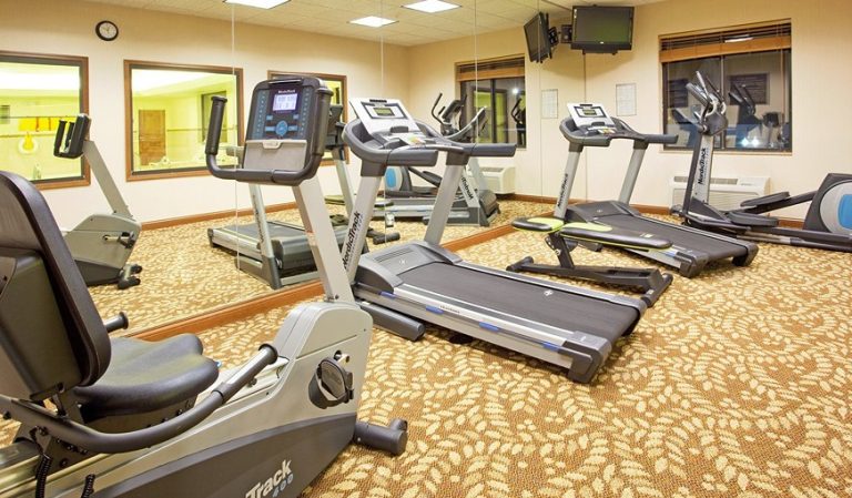 Holiday Inn Express & Suites Howell, an IHG Hotel