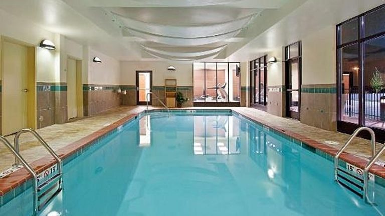 Holiday Inn Saint Louis-Fairview Heights, an IHG Hotel