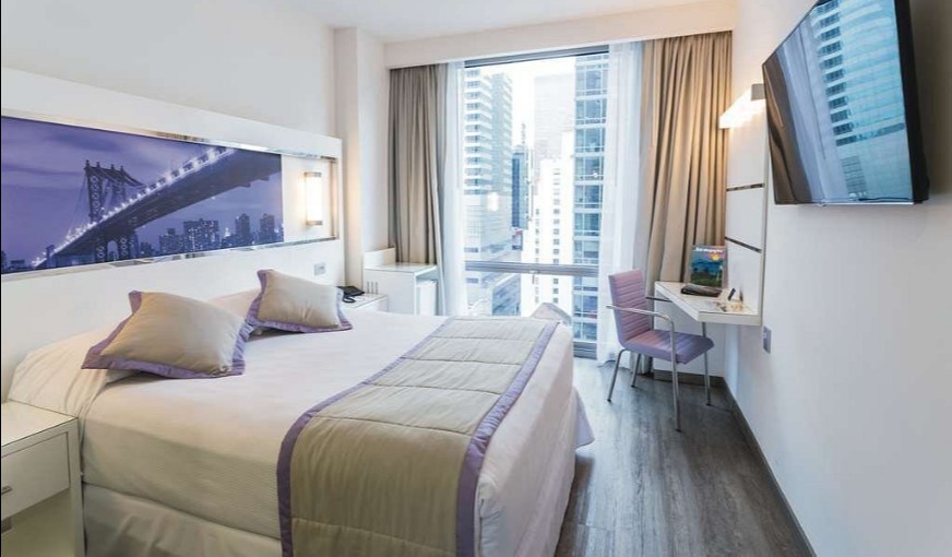 Hotel Riu Plaza New York Times Square, room with private jacuzzi, photo 2