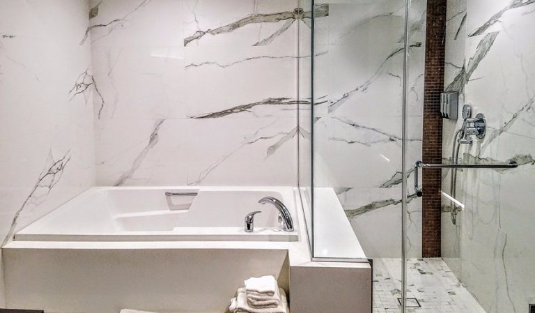 Hotel Xilo Glendale