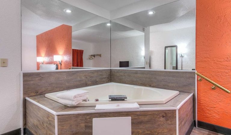 Motel 6 Bridgeview