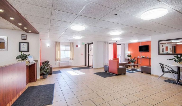 Motel 6 Bridgeview