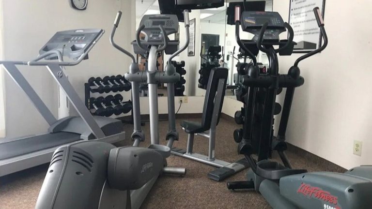 Norwood Inn & Suites Eagan