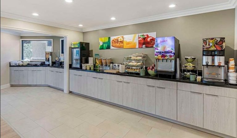 Quality Inn & Suites Maingate