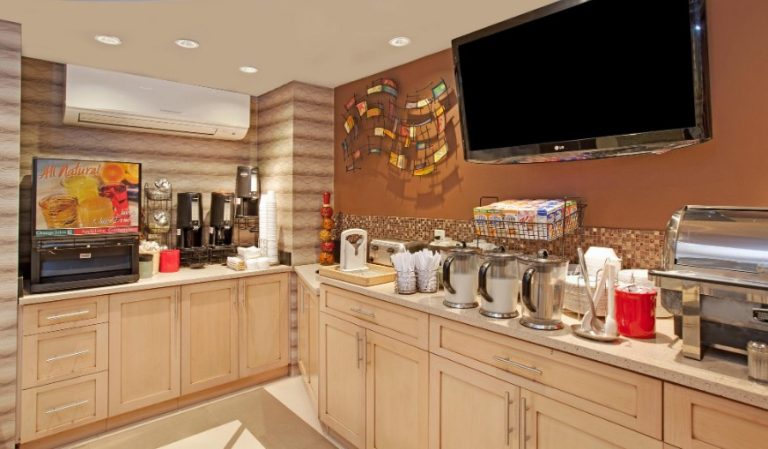 Ramada by Wyndham Bronx