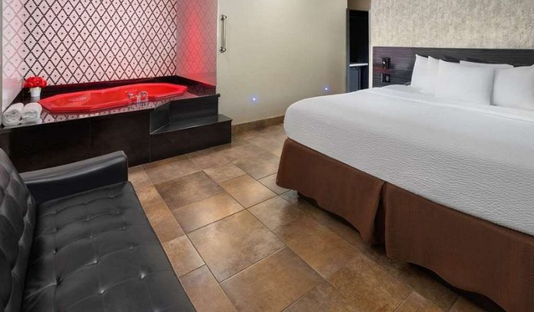Ramada by Wyndham Bronx