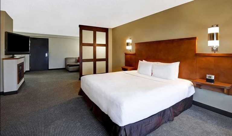 Raritan Hotel