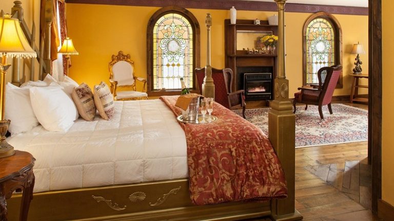Ravenwood Castle