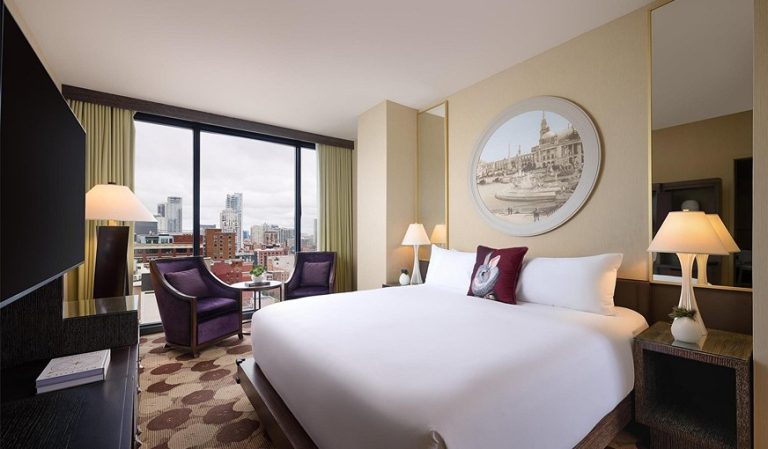 Royal Sonesta Chicago River North