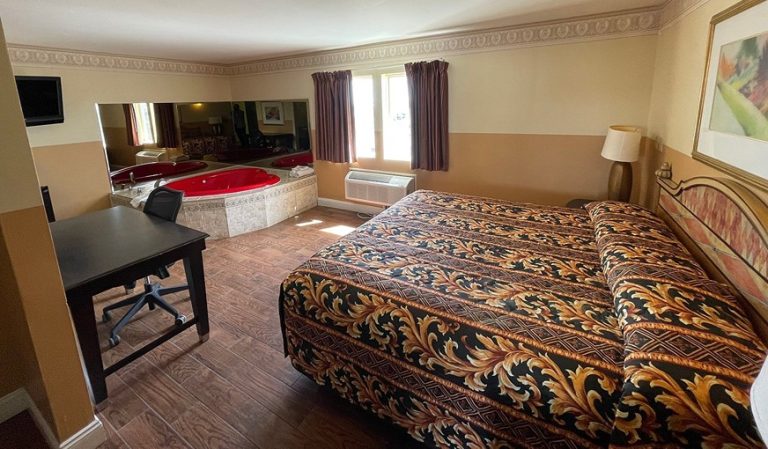 Sea Palace Inn and Motel