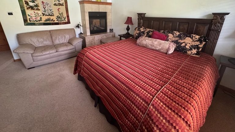 Slot Canyons Inn
