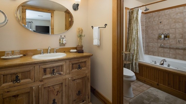 Sunflower Hill Inn
