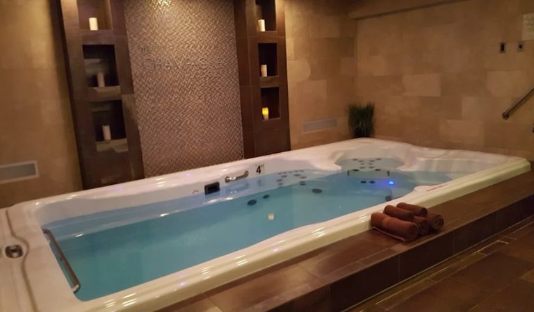 The Champagne Lodge & Luxury Suites