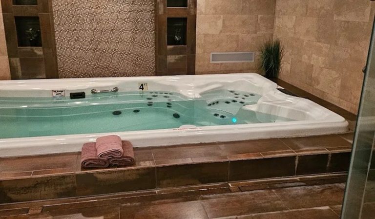 The Champagne Lodge & Luxury Suites
