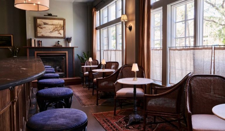 The Harborfront Inn