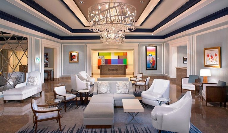 The Henry, Autograph Collection
