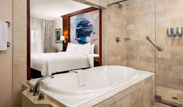 Viana Hotel and Spa, Trademark Collection by Wyndham