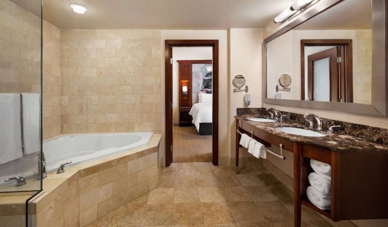 Viana Hotel and Spa, Trademark Collection by Wyndham