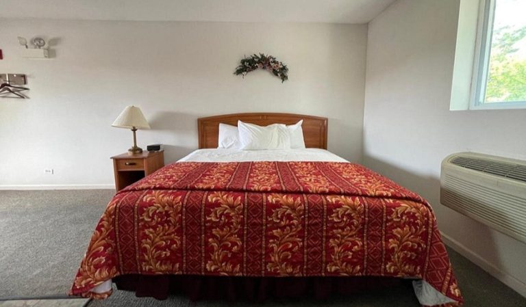 Vibe Inn – Whirlpool Suites