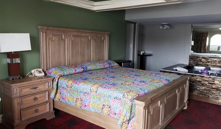 Welcome Inn & Suites