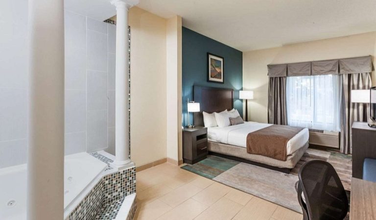 Wingate by Wyndham Schaumburg