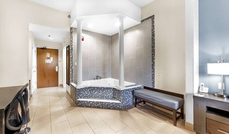 Wingate by Wyndham Schaumburg