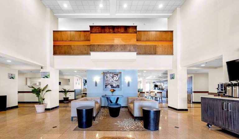 Wingate by Wyndham Schaumburg
