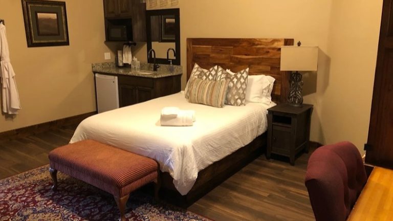 Zion Cliff Lodge