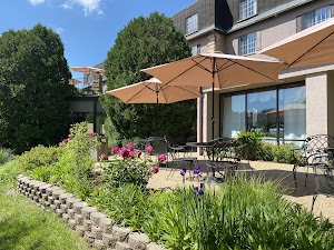 Meadowbrook Inn place picture