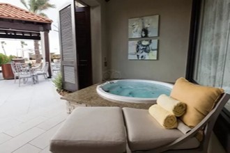 Galveston 1 - jacuzzi hotel room