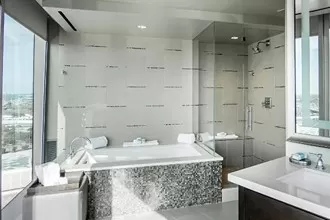 dallas 1 - jacuzzi hotel room