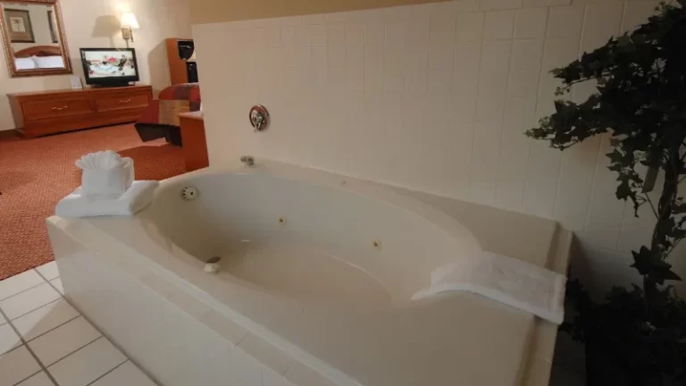 All American Inn & Suites