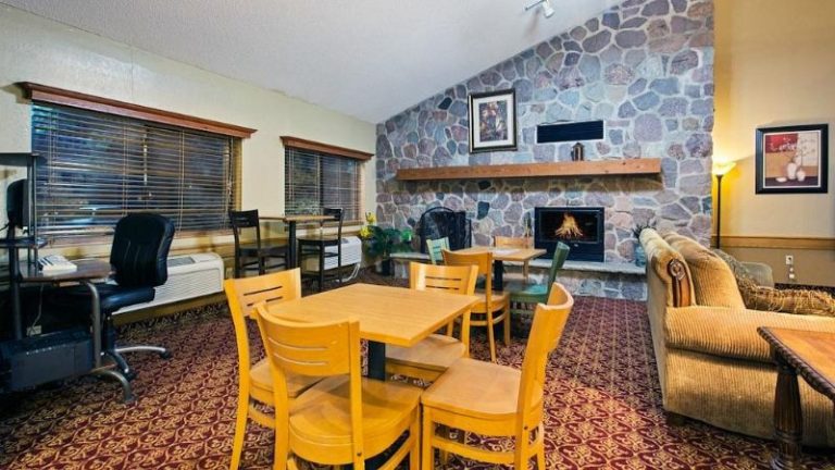 AmericInn Lodge & Suites Ham Lake