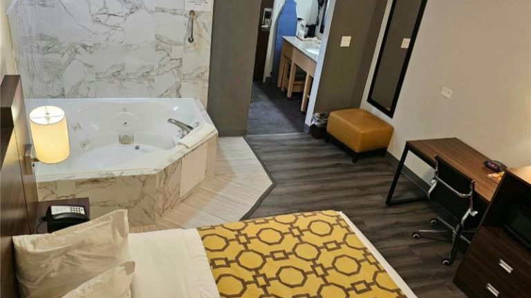 Baymont by Wyndham Chicago/Calumet City