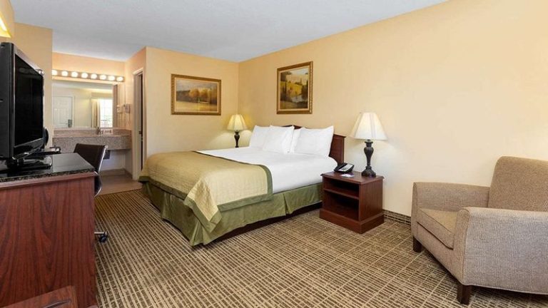 Baymont by Wyndham EasleyGreenville