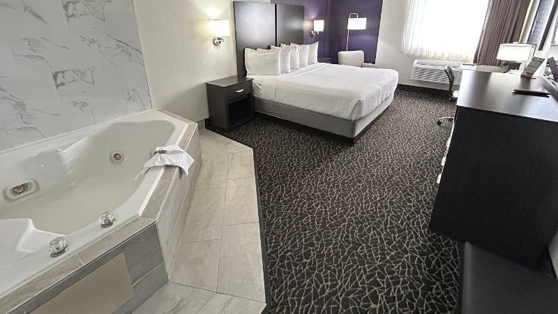 Best Western Bolingbrook Hotel