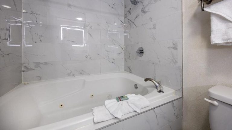 Best Western Bolingbrook Hotel