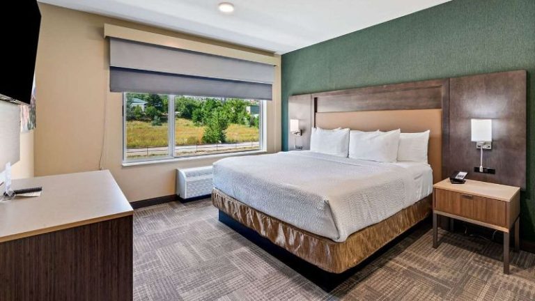 Best Western Plus Fillmore Inn & Suites