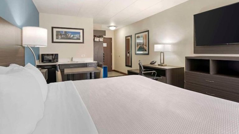 Best Western Plus South Holland/Chicago Southland