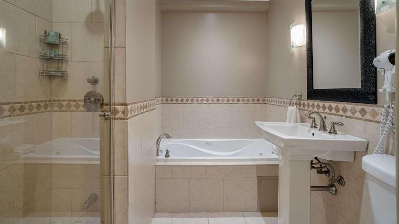 Best Western Ville-Marie Montreal Hotel