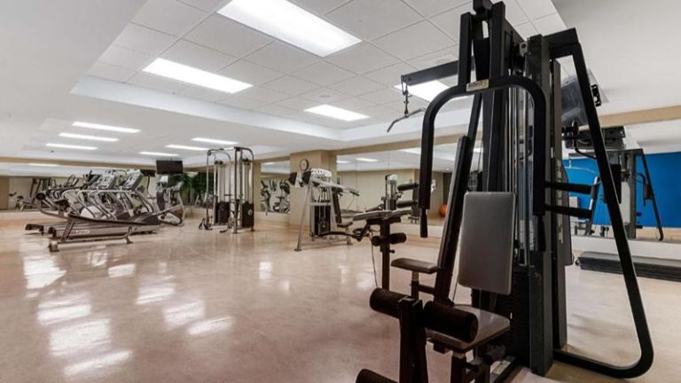 Best Western Ville-Marie Montreal Hotel