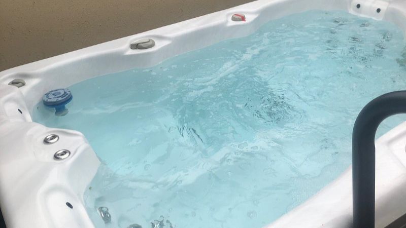 Chester Apartments1 - jacuzzi hotel room