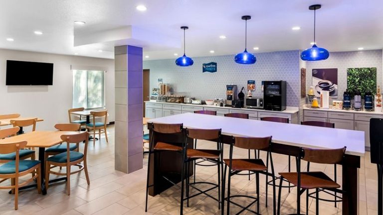 Clarion Pointe Fort Worth East – Arlington