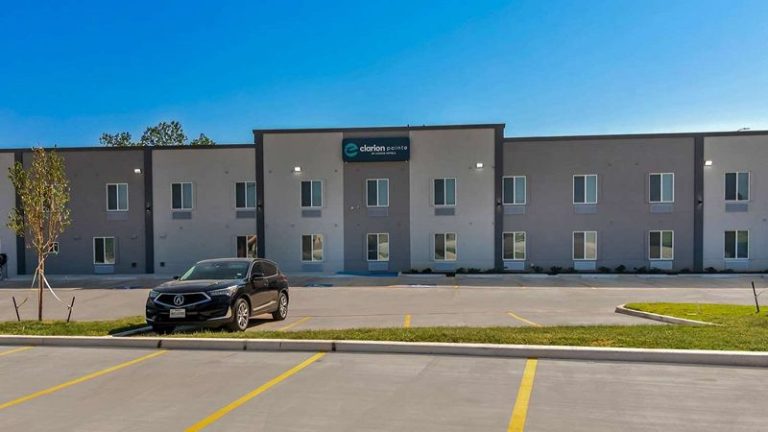Clarion Pointe Fort Worth East – Arlington